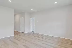 217 Rockbridge Dr, Huntsville, TX 77340 - Photo 8