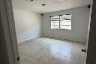 6373 S Briar Bayou Dr, Houston, TX 77072 - Photo 32