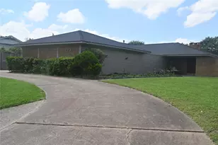 5254 N Braeswood Blvd, Houston, TX 77096 - Photo 4