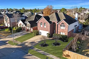 2202 Drake Falls Dr, Pearland, TX 77584 - Photo 4