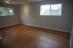 9618 Vogue Ln, Houston, TX 77080 - Photo 8