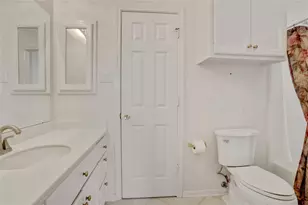 2710 St Annes Dr, Sugar Land, TX 77479 - Photo 20