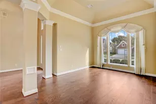 2710 St Annes Dr, Sugar Land, TX 77479 - Photo 4