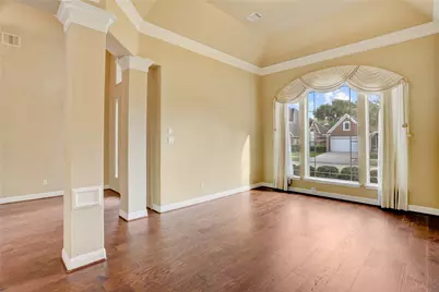 2710 Saint Annes Drive, Sugar Land, TX 77479 - Photo 4