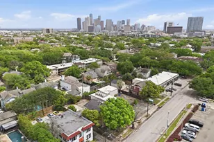 626 W Alabama St, Houston, TX 77006 - Photo 32