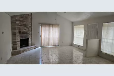 7906 Patio Glen Drive, Houston, TX 77071 - Photo 2