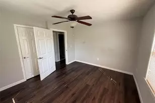 8125 Shotwell St, Houston, TX 77016 - Photo 8