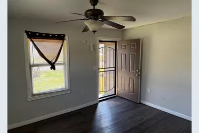 8125 Shotwell Street, Houston, TX 77016 - Photo 4