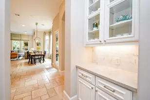 11910 Heritage Ln, Houston, TX 77024 - Photo 14