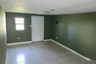 21788 Interstate Hwy 10, Vidor, TX 77662 - Photo 4