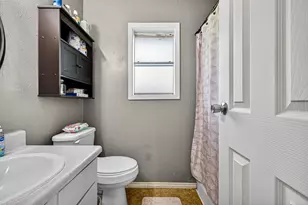 229 Austin St, Angleton, TX 77515 - Photo 28