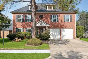 1211 Woodchase Dr, Pearland, TX 77581 - Photo 1