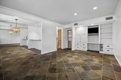 3131 Southwest Freeway #C26, Houston, TX 77098 - Photo 4