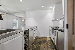 3131 Southwest Fwy, Houston, TX 77098 - Photo 6