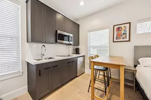 1127 W 16th St, Houston, TX 77008 - Photo 6