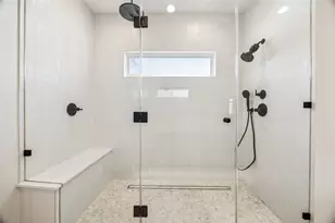 1127 W 16th St, Houston, TX 77008 - Photo 22