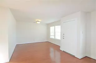10110 Farrell Dr, Houston, TX 77070 - Photo 4