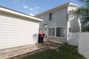 10110 Farrell Dr, Houston, TX 77070 - Photo 32