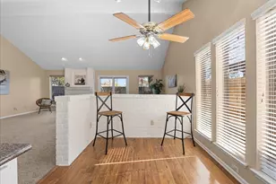 15211 Woodhorn Dr, Houston, TX 77062 - Photo 8