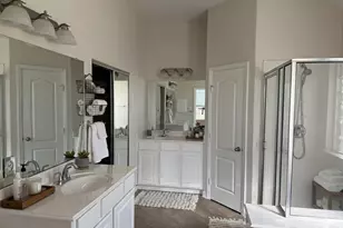 2714 White Falls Dr, Pearland, TX 77584 - Photo 8