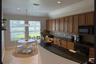 2714 White Falls Dr, Pearland, TX 77584 - Photo 6