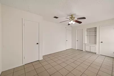6375 S Briar Bayou Drive, Houston, TX 77072 - Photo 22