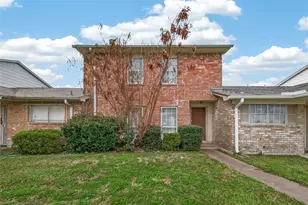 6375 S Briar Bayou Dr, Houston, TX 77072 - Photo 2