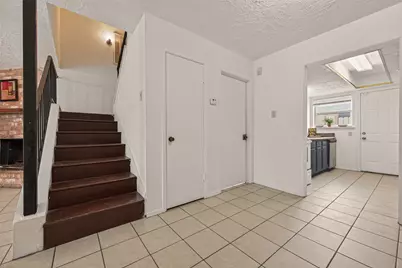 6375 S Briar Bayou Drive, Houston, TX 77072 - Photo 10