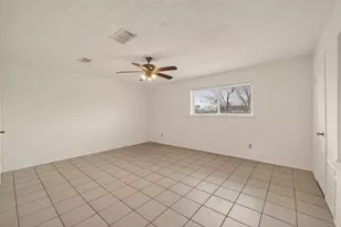 6375 S Briar Bayou Dr, Houston, TX 77072 - Photo 28