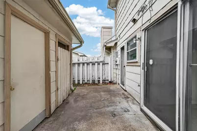 6375 S Briar Bayou Drive, Houston, TX 77072 - Photo 34