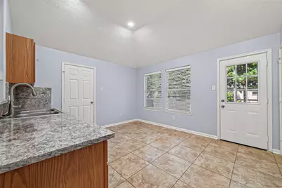 14089 Broken Arrow Drive, Willis, TX 77378 - Photo 8