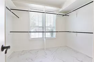 979 W 43rd St, Houston, TX 77018 - Photo 32