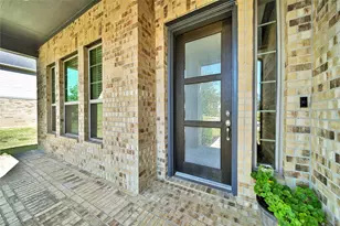 128 Yellow Perch Wy, Conroe, TX 77318 - Photo 2