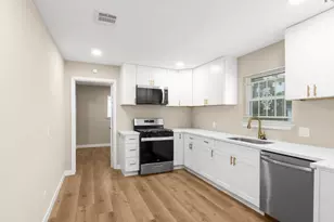 4717 Pickfair St, Houston, TX 77026 - Photo 24