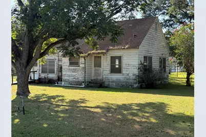 303 5th Street, Louise, TX 77455 - Photo 1