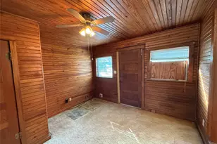 303 5th St, Louise, TX 77455 - Photo 16