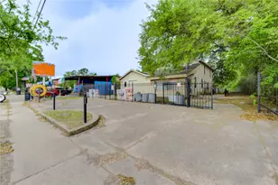 9317 Homestead Rd, Houston, TX 77016 - Photo 20