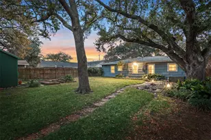 1506 14th Ave N, Texas City, TX 77590 - Photo 4