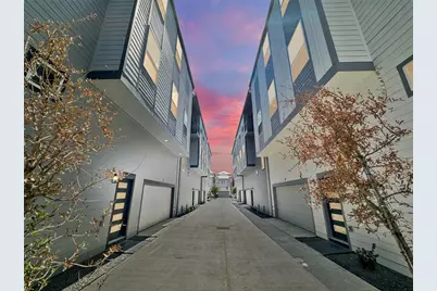 1221 W 16th Street #B, Houston, TX 77008 - Photo 1