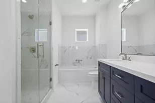 1221 W 16th St, Houston, TX 77008 - Photo 8