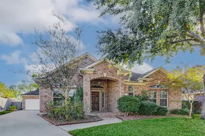 7903 S Wellington Court, Houston, TX 77055 - Photo 2