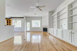 7903 S Wellington Ct, Houston, TX 77055 - Photo 4