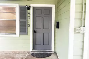 2310 Grape Ln, Pasadena, TX 77502 - Photo 2