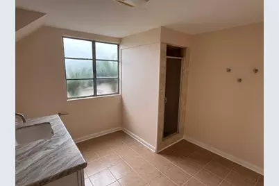 60 Tarpon Street, Bayou Vista, TX 77563 - Photo 4