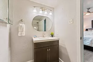 12118 Quail Hollow Ln, Pinehurst, TX 77362 - Photo 18