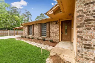 12118 Quail Hollow Ln, Pinehurst, TX 77362 - Photo 6