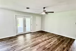 917 Norwood St, Deer Park, TX 77536 - Photo 4