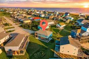3260 Hidden Gold, Crystal Beach, TX 77650 - Photo 4