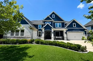 15 Quiet Mead Pl, The Woodlands, TX 77375 - Photo 1