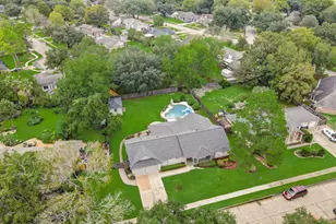 705 Balmoral Ct, Friendswood, TX 77546 - Photo 30